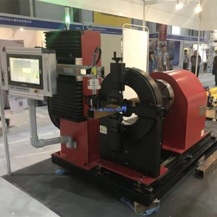 Machine de découpe plasma à commande numérique